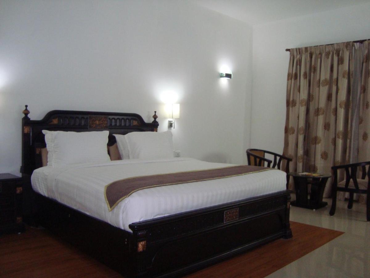 Fabhotel White Dammar Thiruvananthapuram Εξωτερικό φωτογραφία